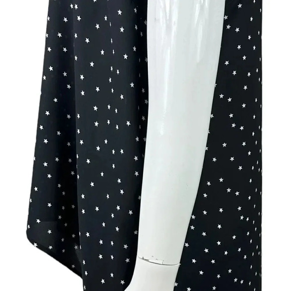 Torrid black top with star print size 0-large/12 - Picture 11 of 13